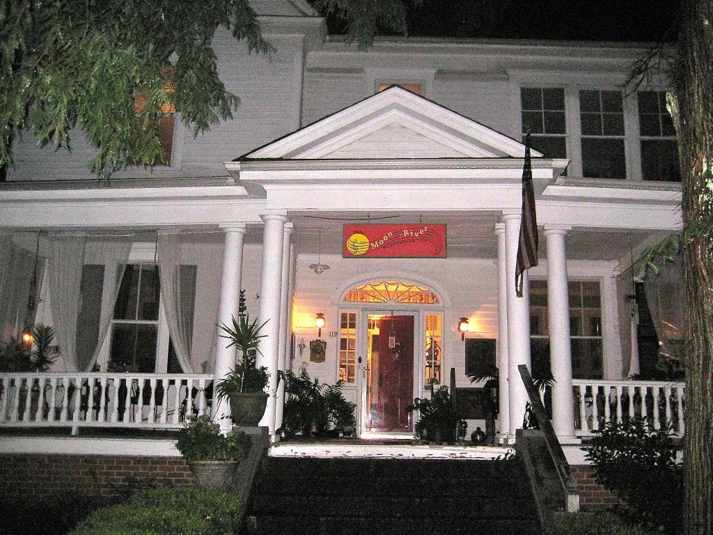 Chester Inn Upon Moon River Plantation מראה חיצוני תמונה